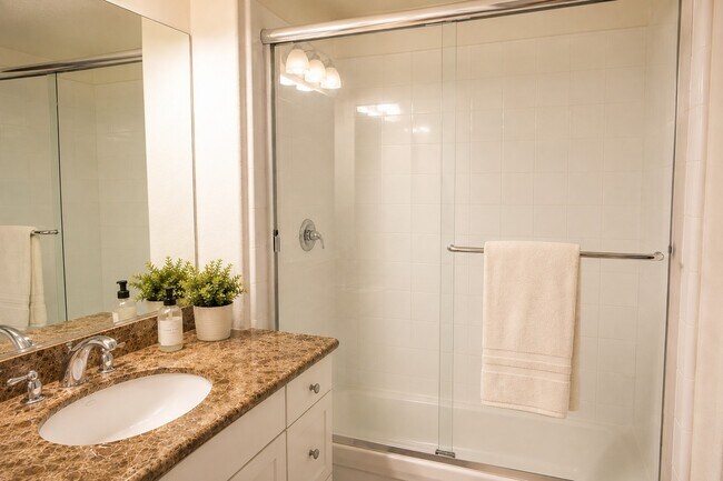 Primary bathroom - 5511 W 149th Pl