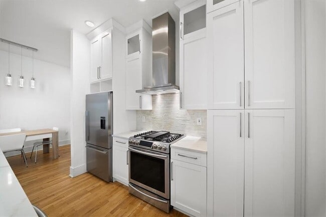 Building Photo - 655 McGruder St NE