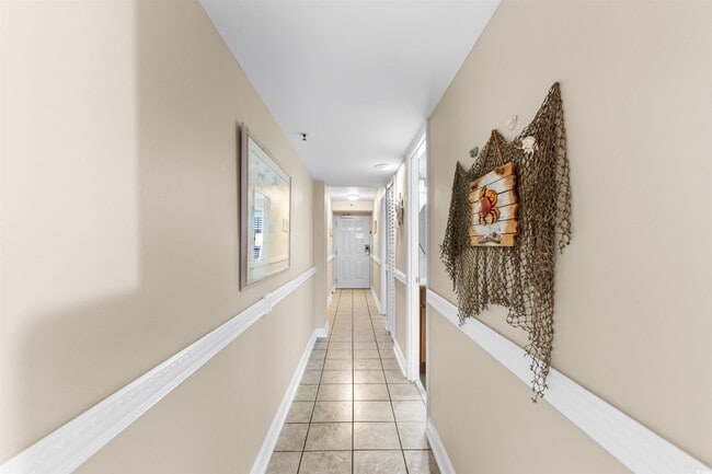 Building Photo - 5511 N Ocean Blvd