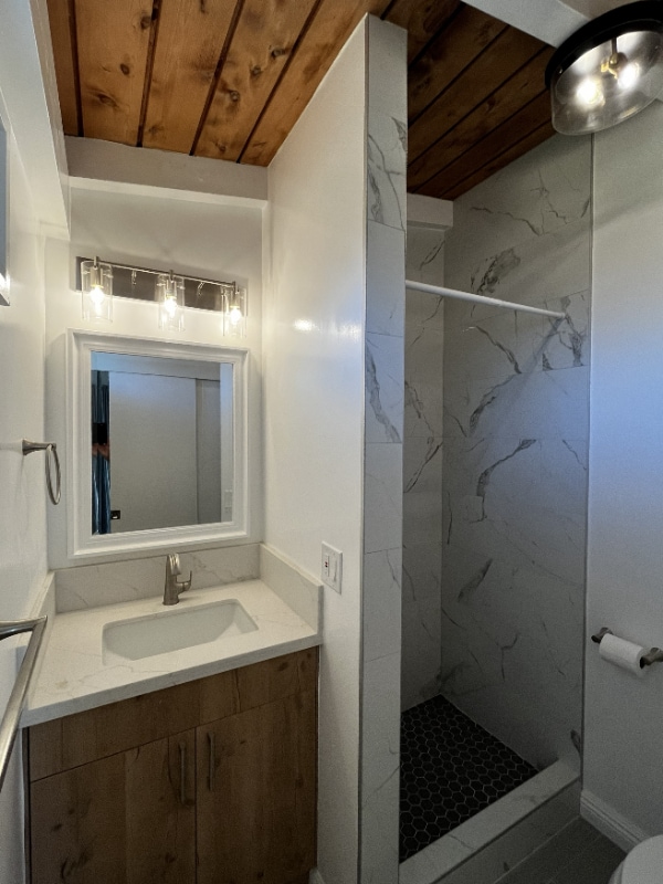 Building Photo - 201 Anapalau St