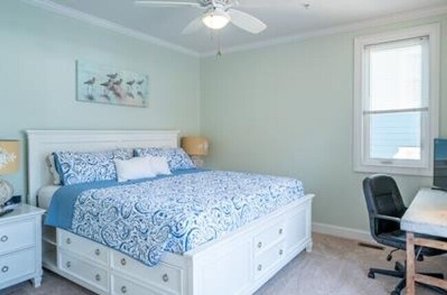 Building Photo - BEAUTFUL FURNISHED WINTER GETAWAY