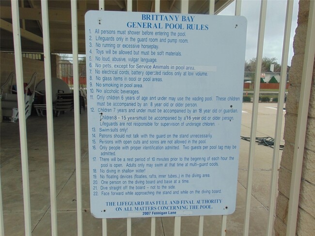 Building Photo - 1809 Edinburg Ave