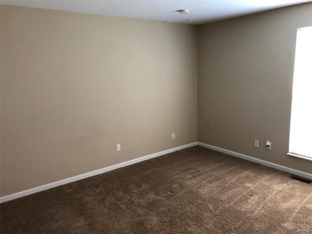 Building Photo - 29 Greenfield Dr