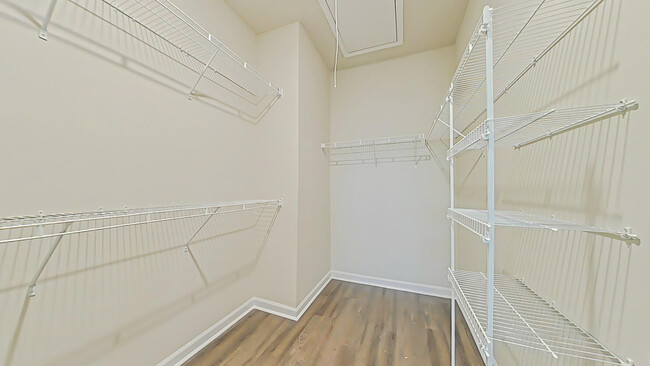 Building Photo - 5082 Samuel Rd