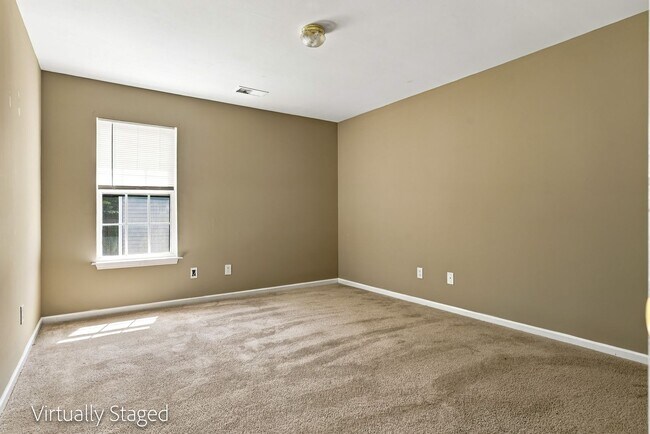 Building Photo - 822 Oakshire Cir