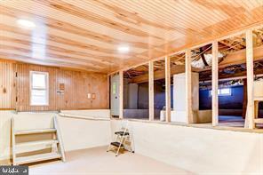 Building Photo - 5900 Halsey Rd
