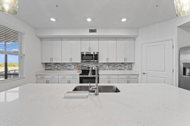 Building Photo - 17585 Boracay Ct