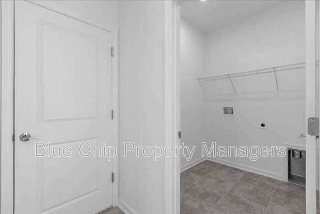 Building Photo - 3078 Country Side Dr