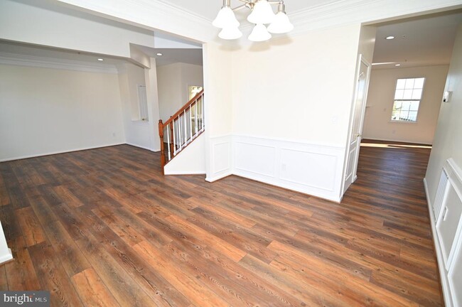 Building Photo - 7001 Chaptico Ct