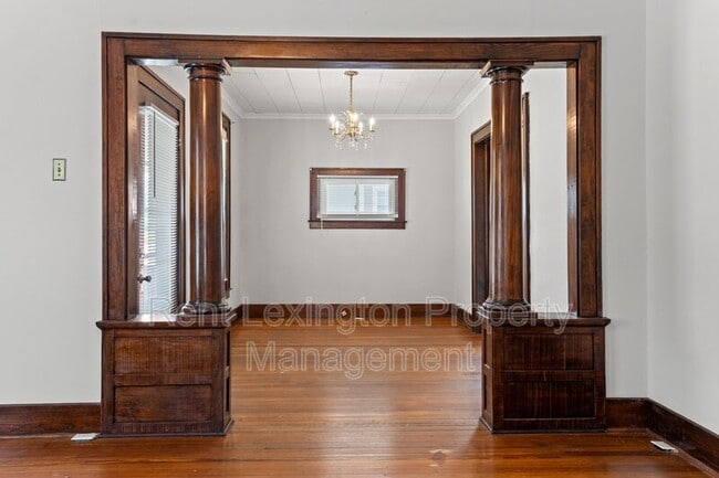 Building Photo - 602 E Jackson St