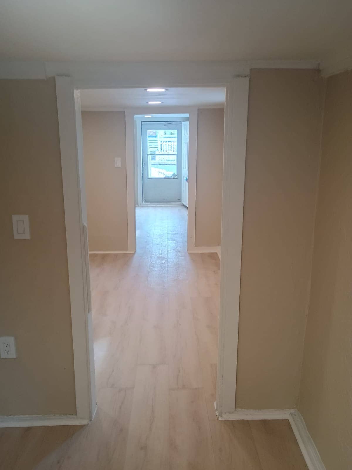 Building Photo - 321 Fisher Ave