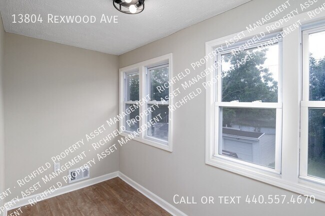 Building Photo - 13804 Rexwood Ave