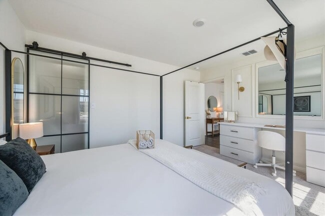 Building Photo - 232 Waterbuck Lp