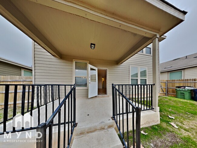 Building Photo - 113 Kildeer Pass