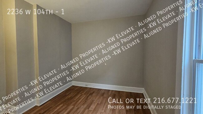 Building Photo - 2236 W 104th St