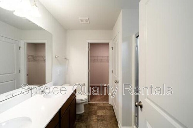 Building Photo - 1919 Glenburn Dr