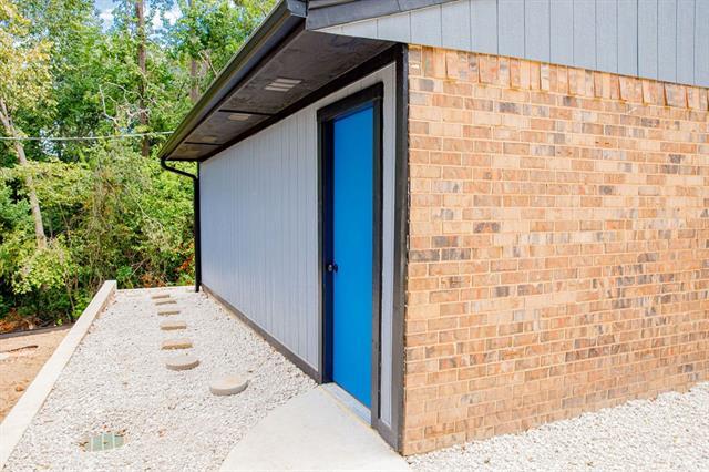 Building Photo - 309 Rosewood Dr