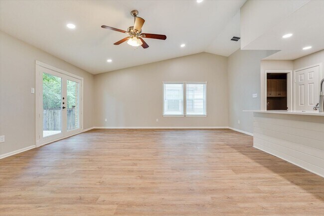 Building Photo - 21 E Brookberry Ct