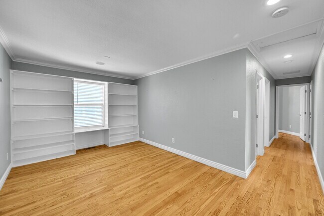 Building Photo - $3,000.00 - 3 Beds, 2.5 Baths Single Famil...