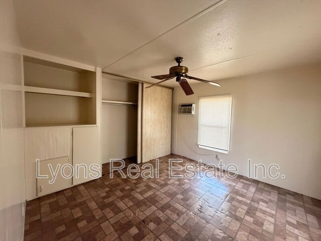 Building Photo - 8146 Tolles Dr