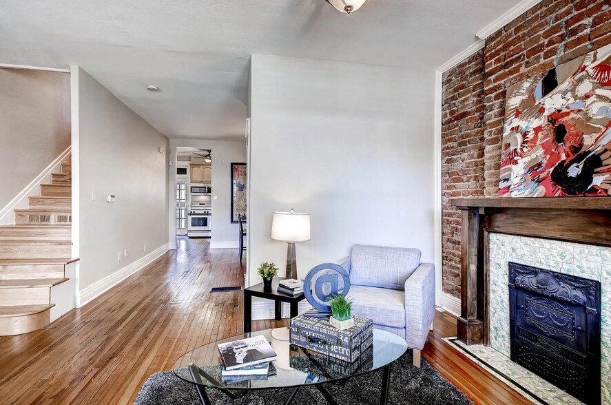 Building Photo - 1333 E 17th Ave