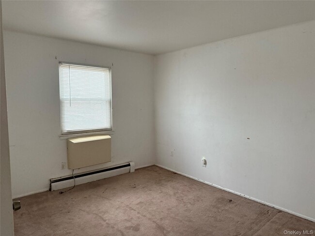 Building Photo - 58 Parkside Dr