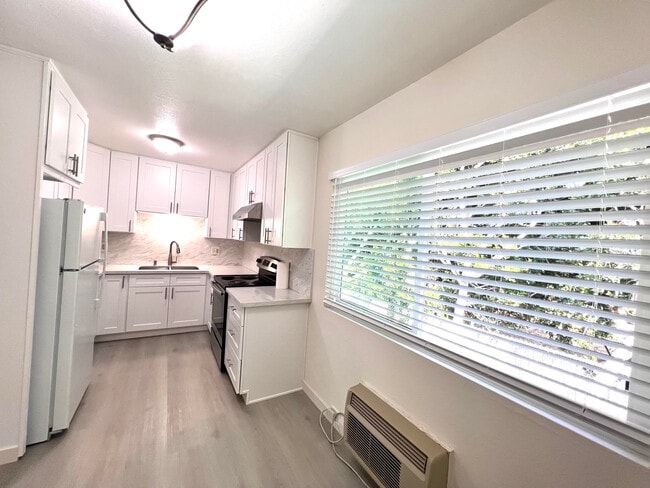 Building Photo - 4281 Lowell St