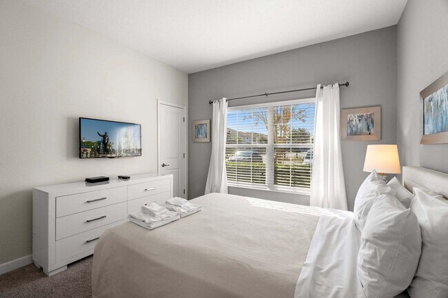 Building Photo - 8977 Stinger Dr