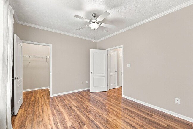 Building Photo - 1320 Kershaw Loop