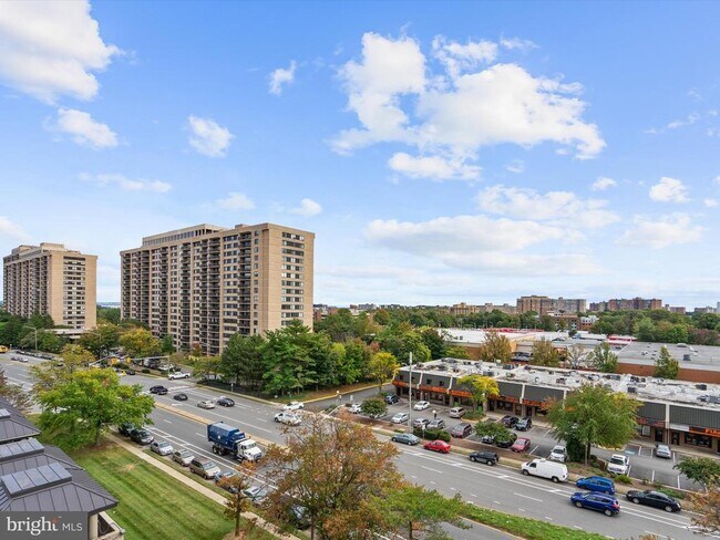 Building Photo - 5501 Seminary Rd