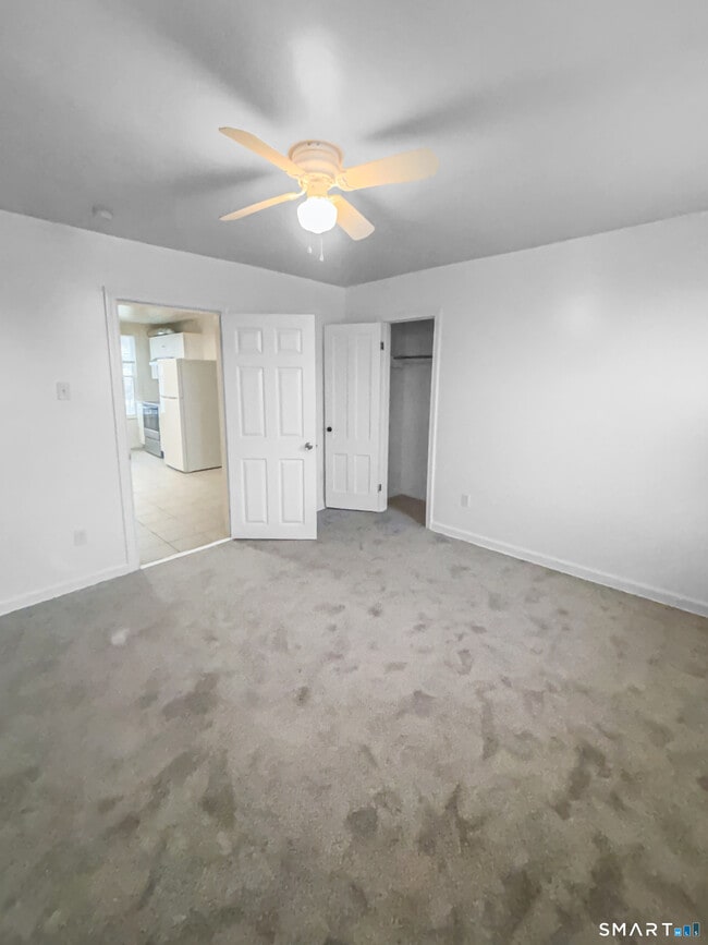 Building Photo - 1235 Bank St