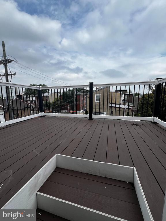 Building Photo - 1037 Shackamaxon St