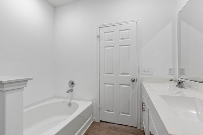 Building Photo - 17714 Winnower Ln