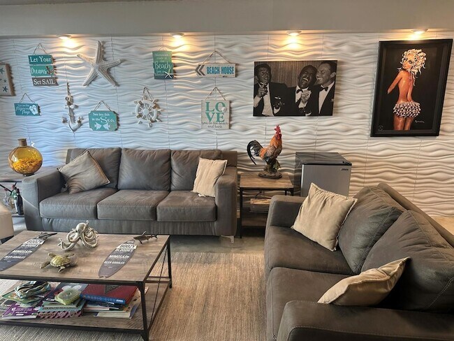 Building Photo - 3570 S Ocean Blvd