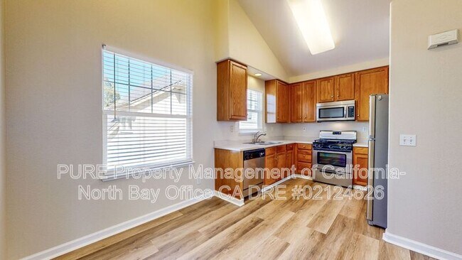 Building Photo - 1220 Hidden Creek Pl