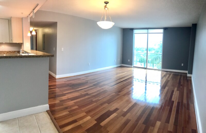 Building Photo - 3000 SW 22nd St