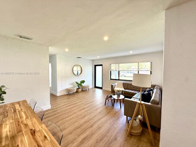 Building Photo - 11462 SW 225th St