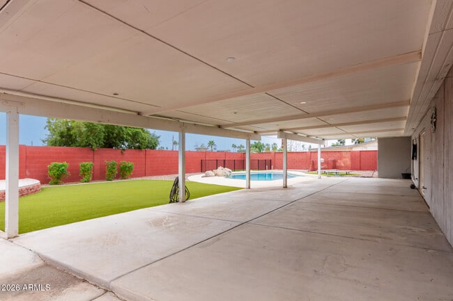 Building Photo - 4503 W Loma Ln