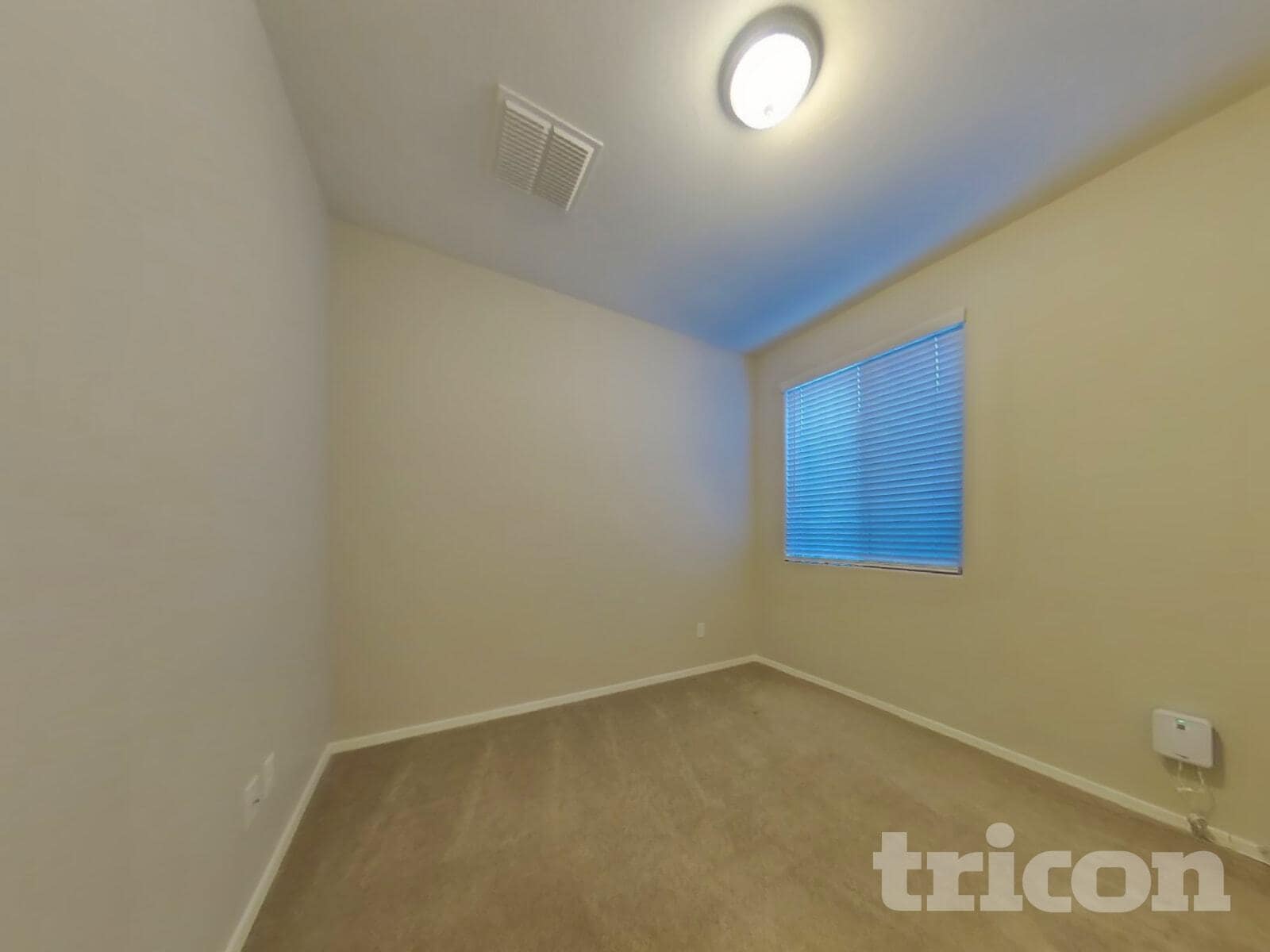 Building Photo - 17762 Via Luna Dr