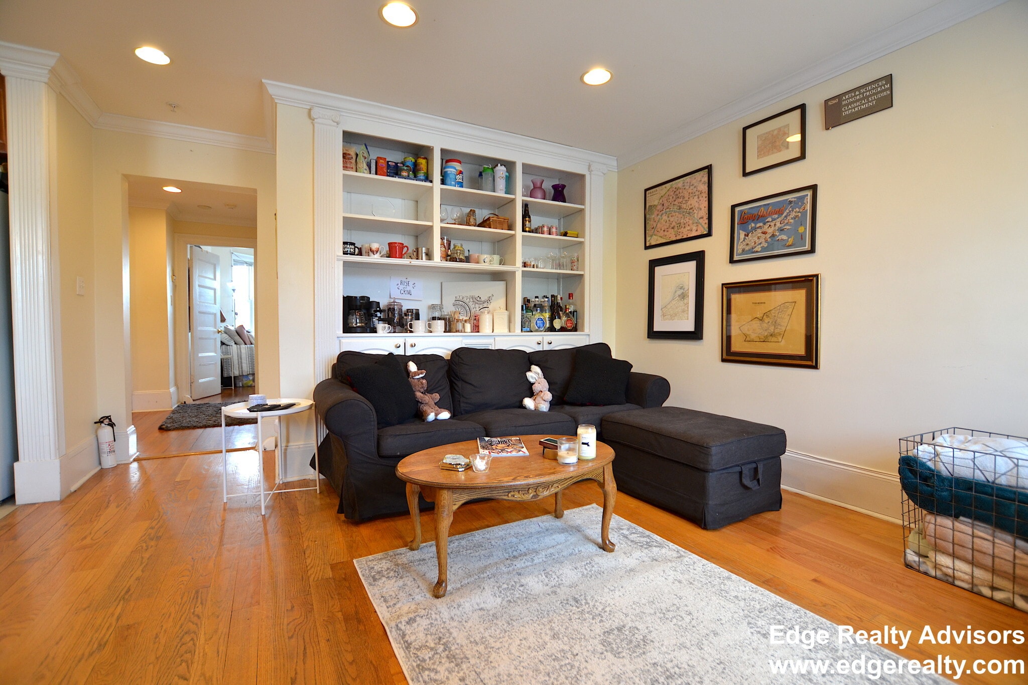 Building Photo - 22 Sutherland Rd