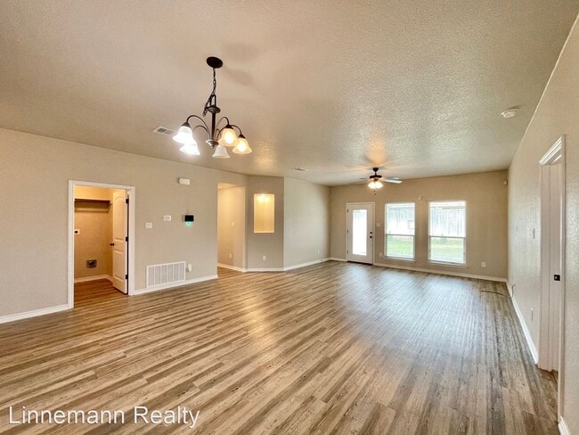 Building Photo - 4 br, 2 bath House - 3512 Moline Circle