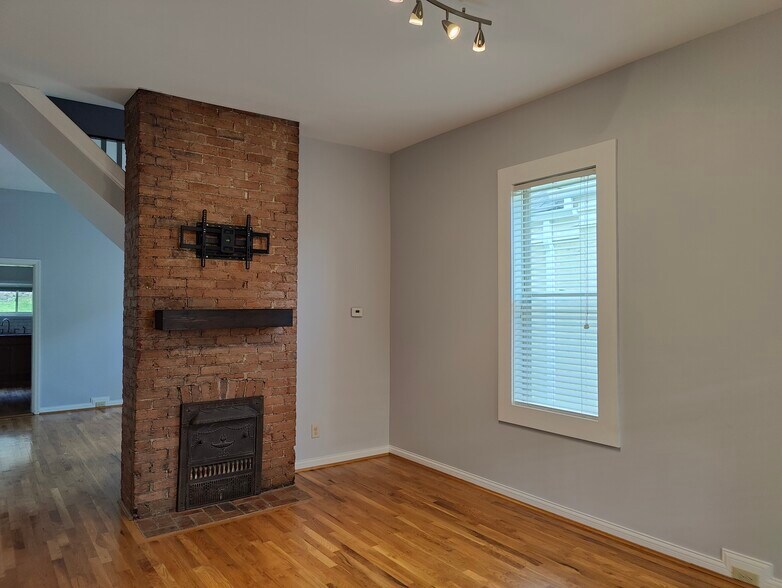 Building Photo - 3434 Walworth Ave