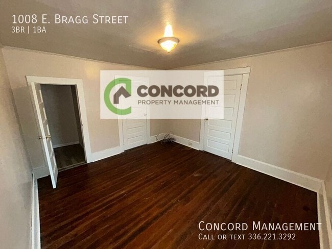 Building Photo - 1008 E Bragg St