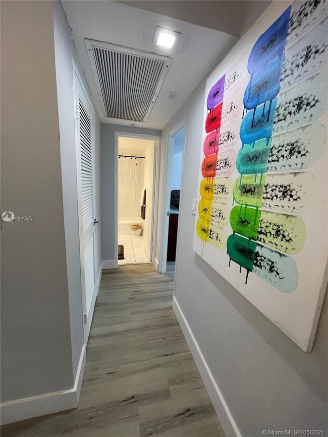Building Photo - 3001 S Ocean Dr