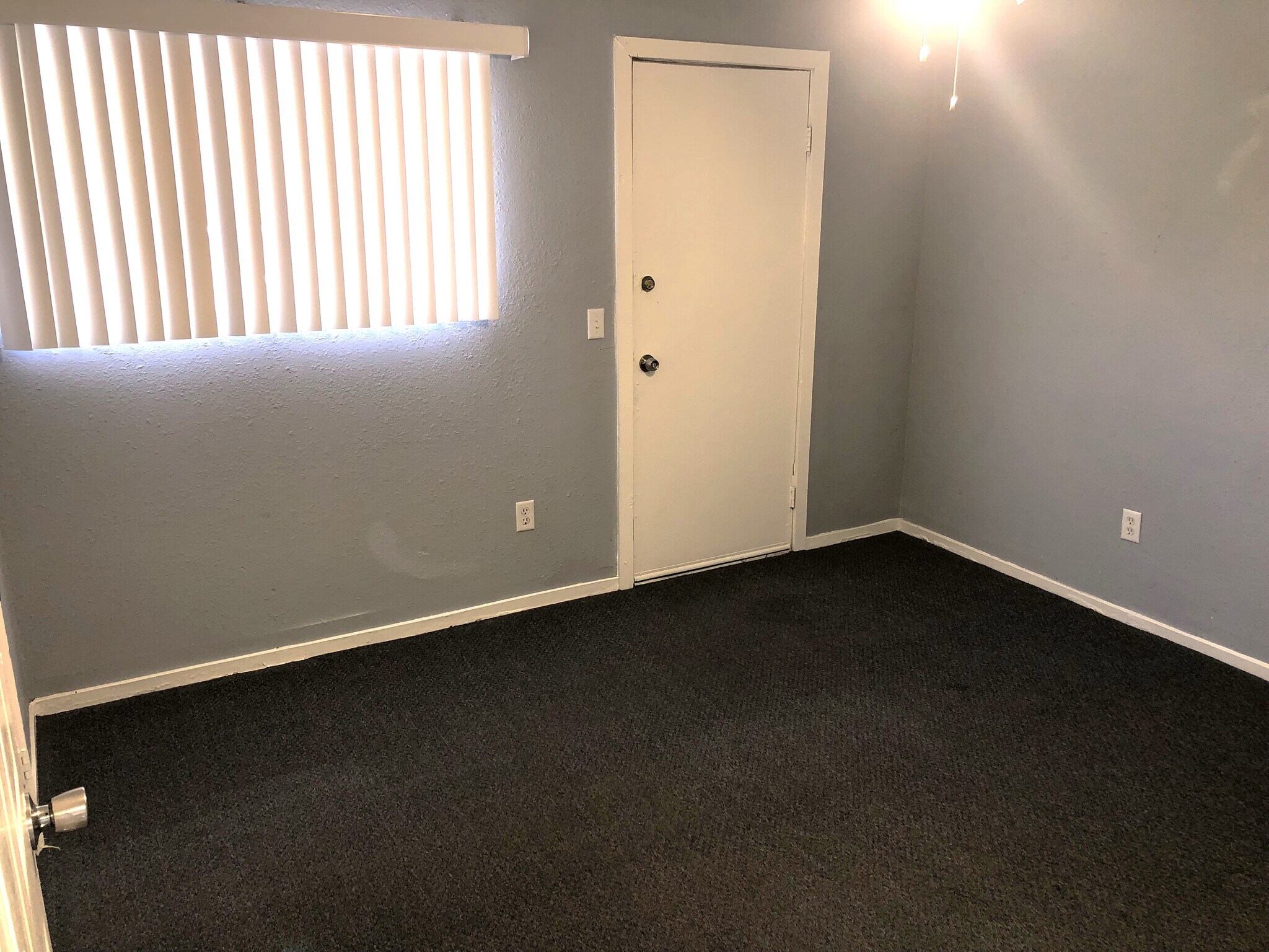 Building Photo - 1341 Oahu St