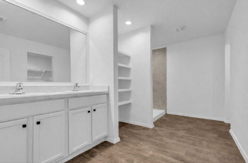 Building Photo - 21430 Sacred Grv St