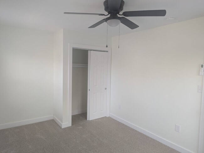 Building Photo - 712 Station Ave