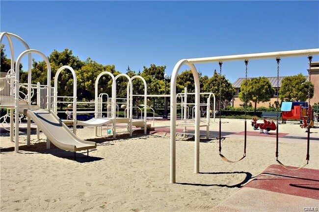 Building Photo - 26 Marble Sands