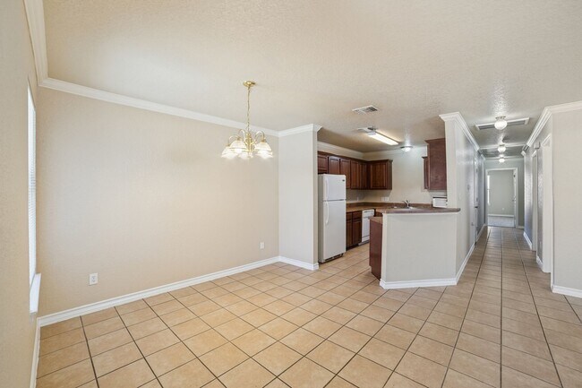Building Photo - 11443 Creek Eagle