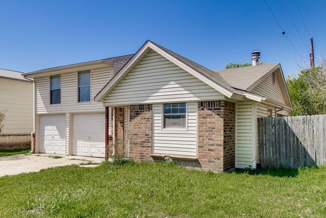 Building Photo - No Application Fees*